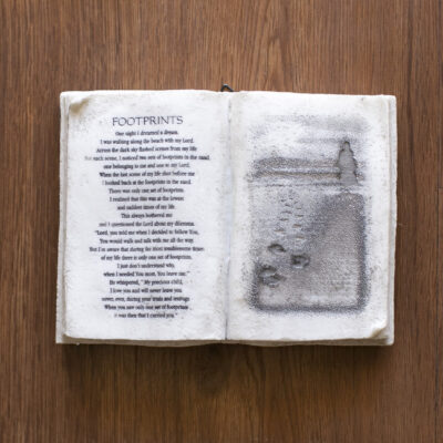 Footprints Book Topper