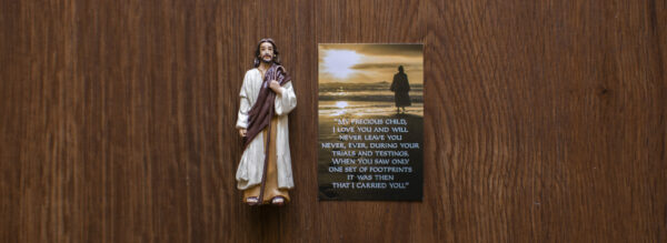 Jesus Figurine with Footprints blessings card